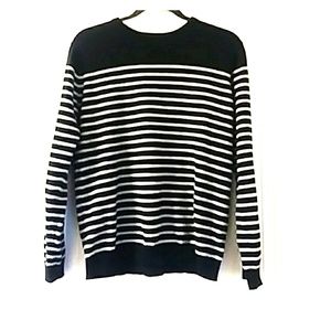 BOYS SWEATER SIZE XL (14-16)